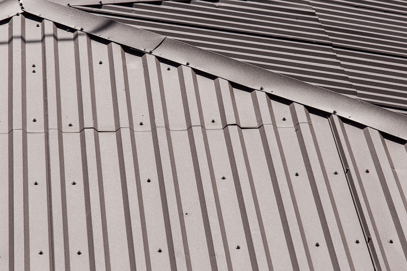 Metal Roofing Repairs Made Easy – Common Fixes That Require an Expert’s Touch